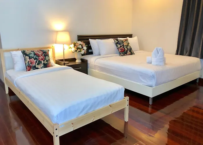 14 Place Sukhumvit 4*