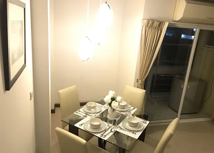 素坤逸广场14号公寓式酒店