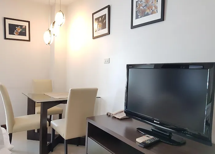 14 Place Sukhumvit Aparthotel