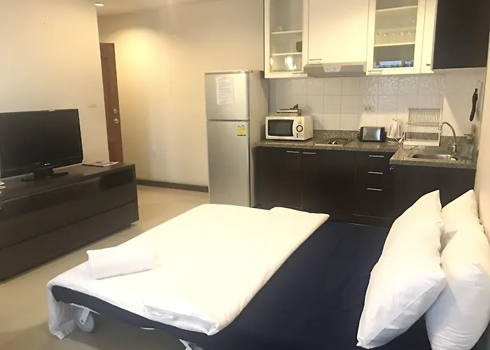 14 Place Sukhumvit Aparthotel 4*