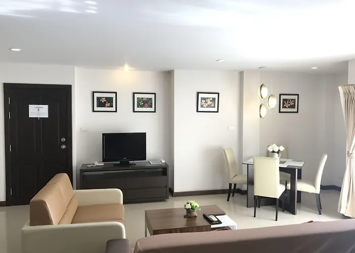 14 Place Sukhumvit 4* Bangkok